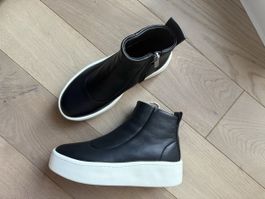 New Jil Sander leather sneakers, 38