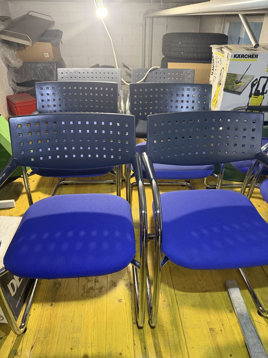 Vitra Sedie: 8 Vitra Freischwinger in blau – Usato da Zürich venduto da Zvijerka