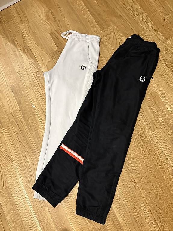 Lots de vêtements: Lot de 2 training Sergio taccini Xs  – Neuf avec emballage d'origine à Lausanne par ahm_9l9k