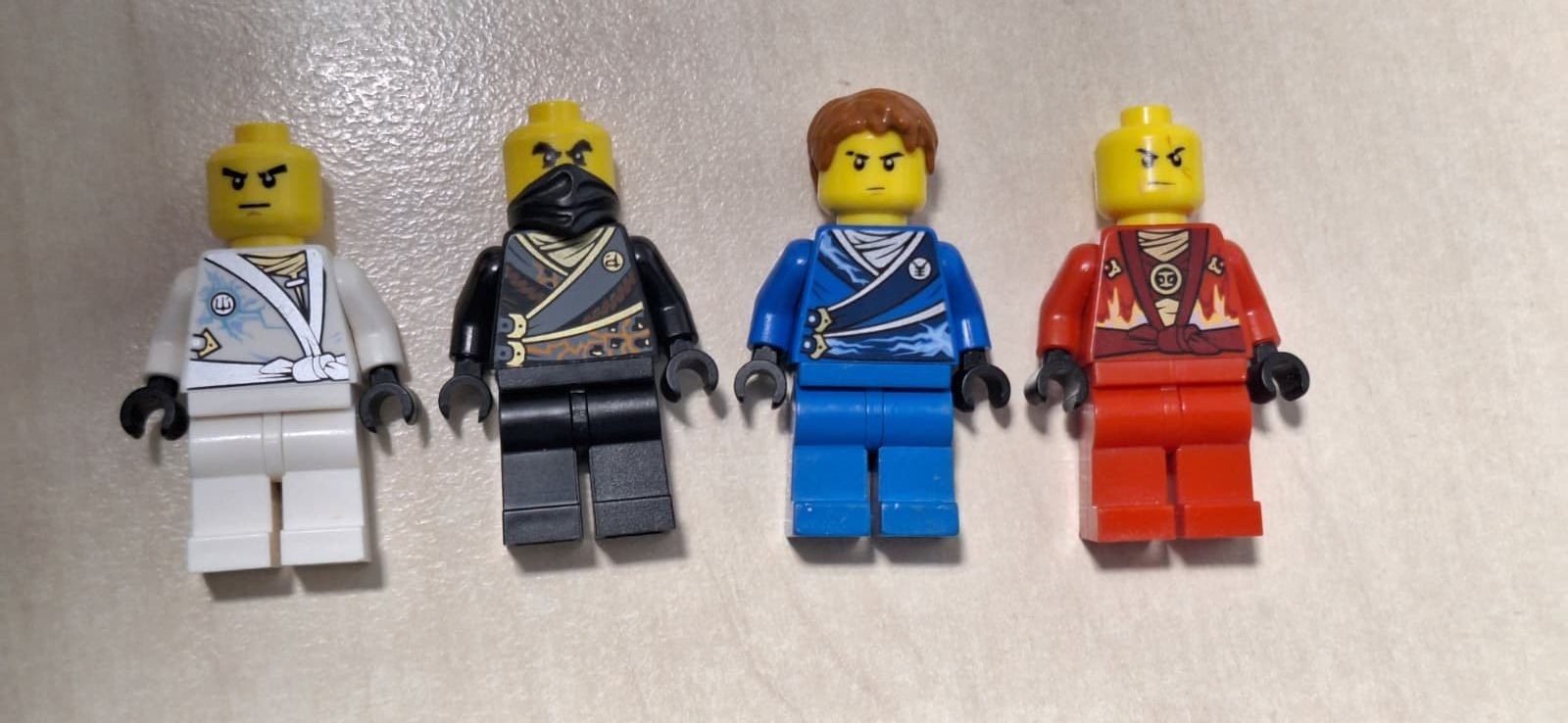 LEGO Ninjago Zane, Cole, Kai und Jay Techno Robe (Gebraucht) in Egnach ...