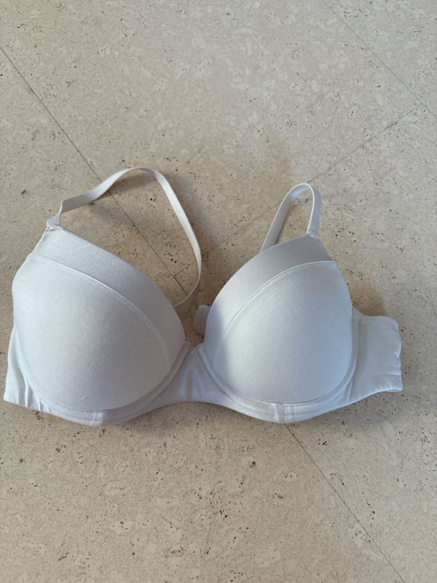 Altra biancheria intima: 4 Calida BHs 70C – Nuovo (secondo la descrizione) da Müntschemier venduto da Karola1986 7