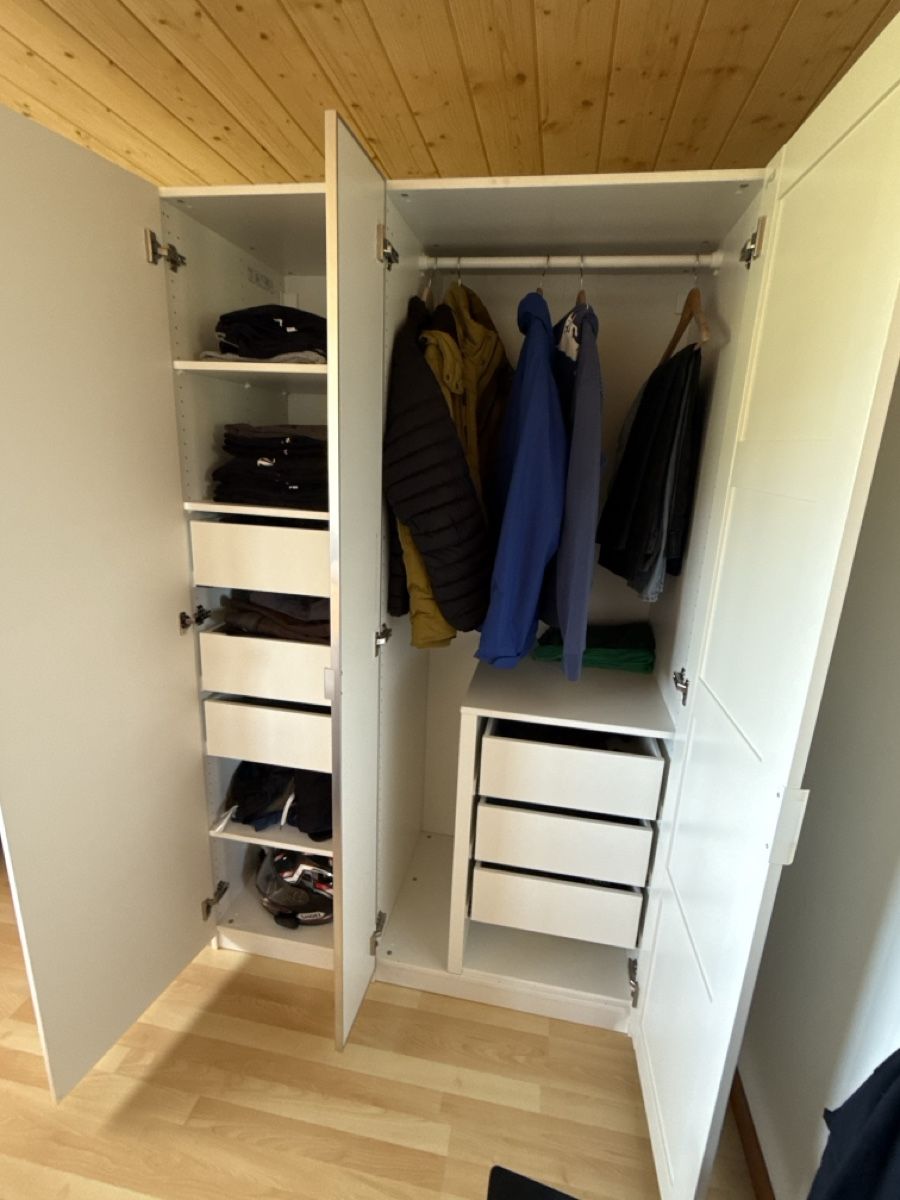 Armadi: Ikea Pax Kleiderschrank  – Usato da Niederhünigen venduto da man_7ybw 1