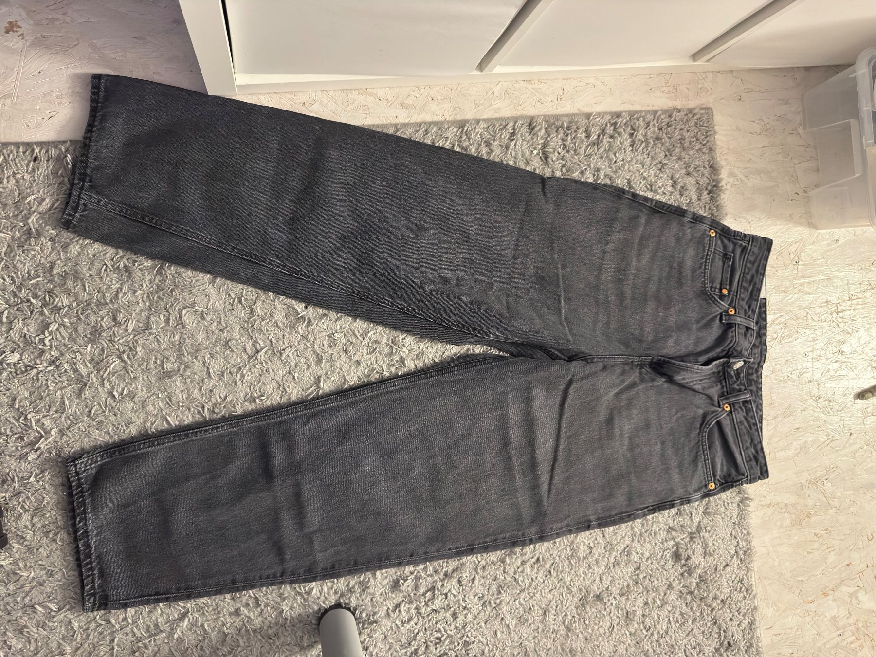 H&M Jeans: H&M Loose Fit Jeans – Nuovo (secondo la descrizione) da Römerswil LU venduto da oli_9hd5 2