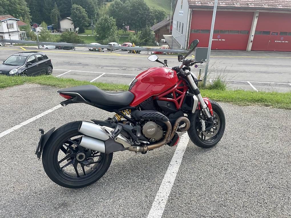 Ducati Strasse: Ducati Monster 1200 ABS – Gebraucht aus geneve von jmreme 3