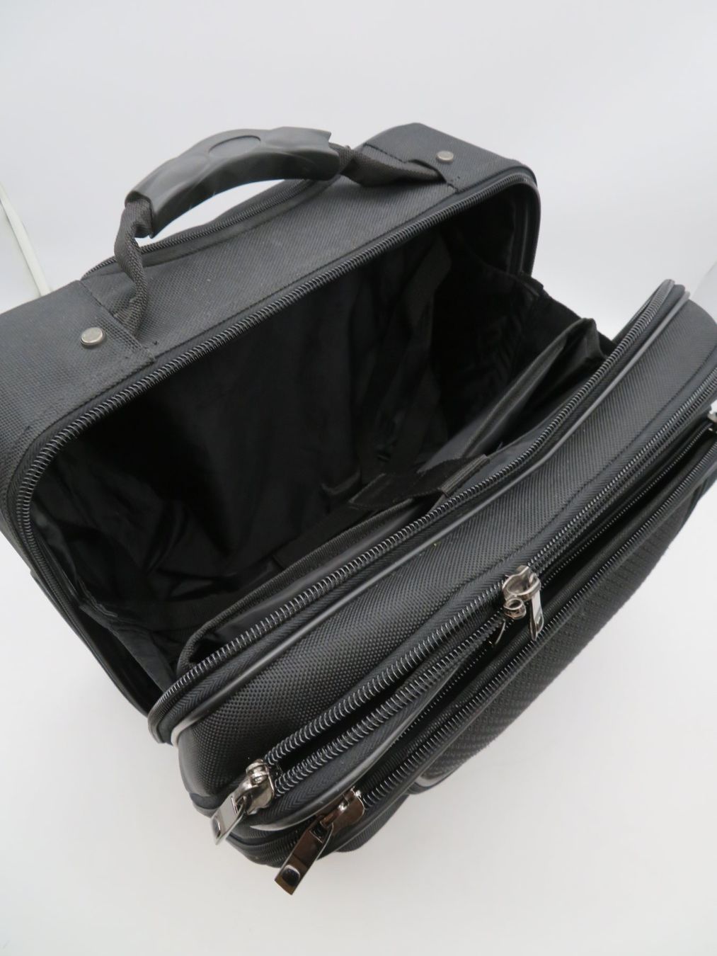 Valigie & Borse: Business Aktenkoffer mit Rollen – Usato da Reinach BL venduto da WBZ-Flohmarkt 5