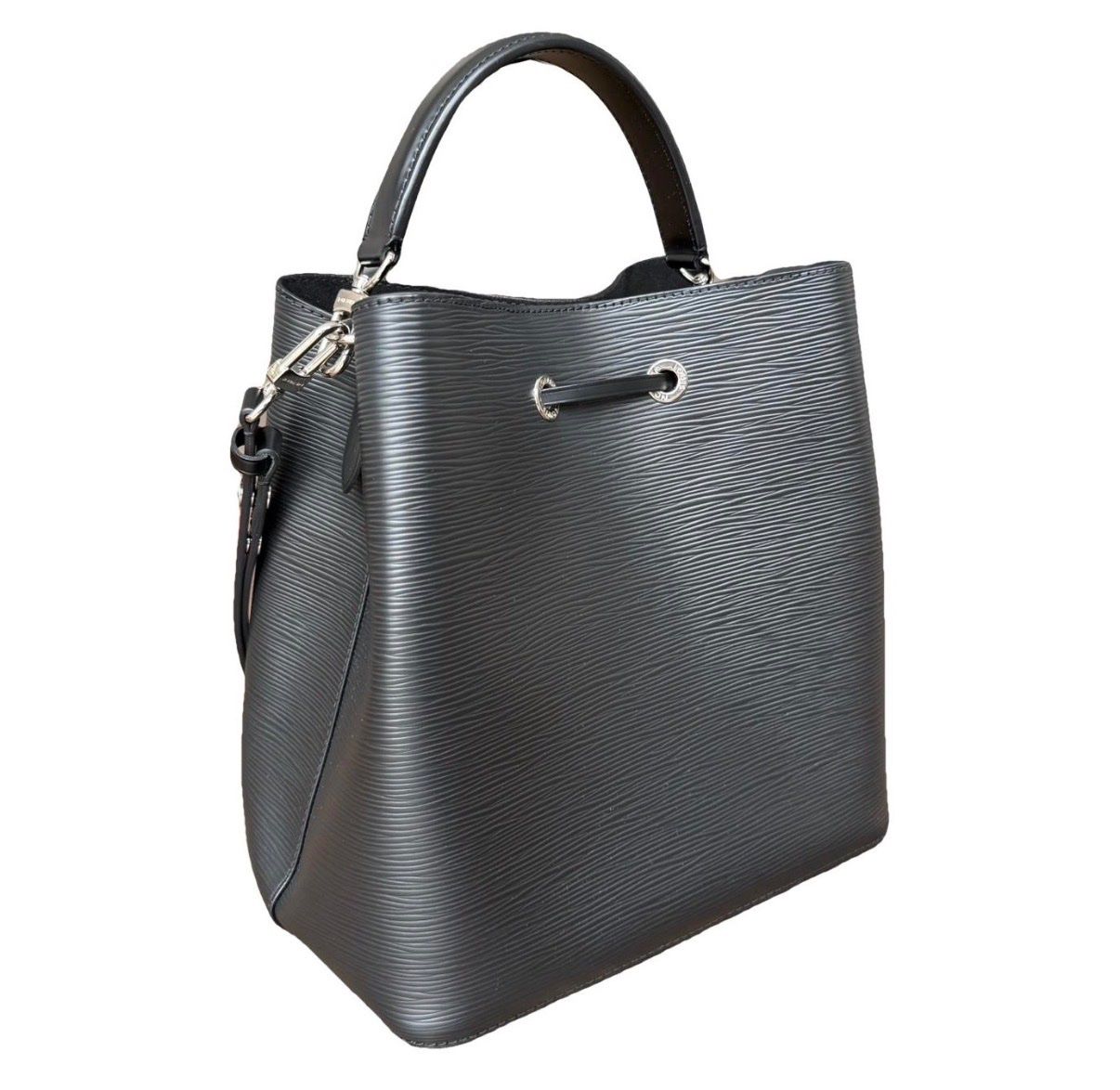 Louis Vuitton Taschen für Damen: Wunderschöne LOUIS VUITTON NéoNoé MM Tasche schwarz – Neu (gemäss Beschreibung) aus Winkel von betterade