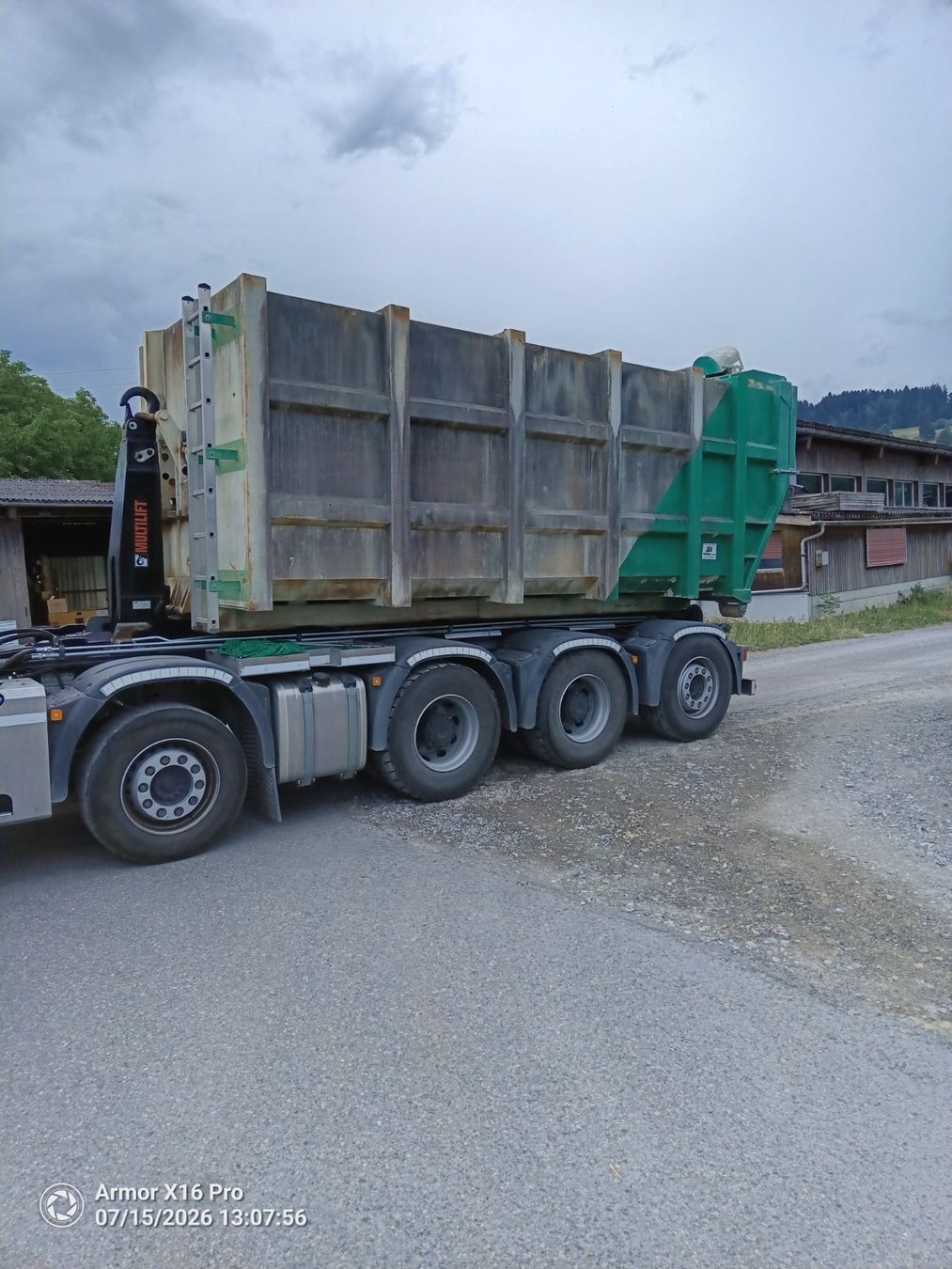 Conteneurs de construction: Abrollmulde mit Förderband – D'occasion à Schmiedrued par Bolligerracing 2
