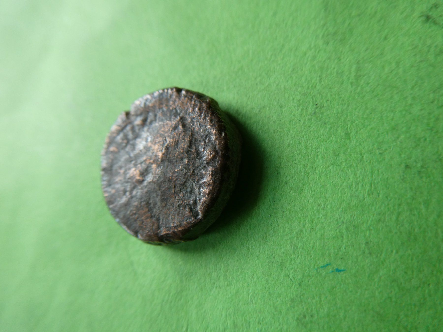 Tutti le monete: uralte Bronzemünze  16 mm     4.52  g – Usato da Hinterforst venduto da Rohusri 1