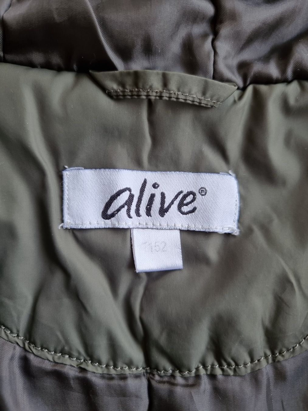 Giacche & Cappotti: Jacke olivegrün Grösse 152 – Usato da Buchrain venduto da Xaro01 3