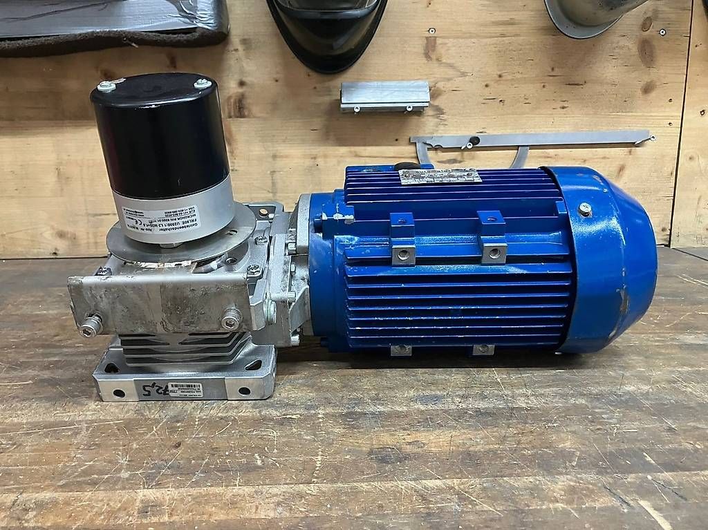 Motori: Elektromotor mit Getriebe + Geber – Usato da Siebnen venduto da ichduer93 1