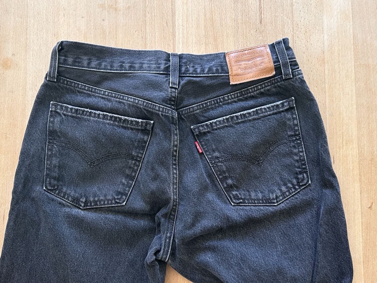 Levi's Jeans: Middy Straight Jeans Levis – Gebraucht aus Bern von liv_w6c6 2
