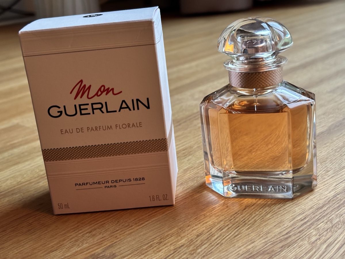 Guerlain Profumi & Eau de Toilette: Mon Guerlain Florale Eau de Parfum, 50 ml – Usato da Zürich venduto da Thetimtam