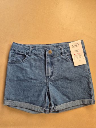 Coole Jeans Shorts, Grösse 140,