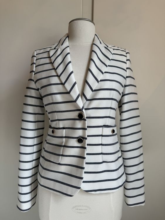 21Fashion Damen Schwarz-Weiß Gestreifter Wasserfall Blazer Langärmelig