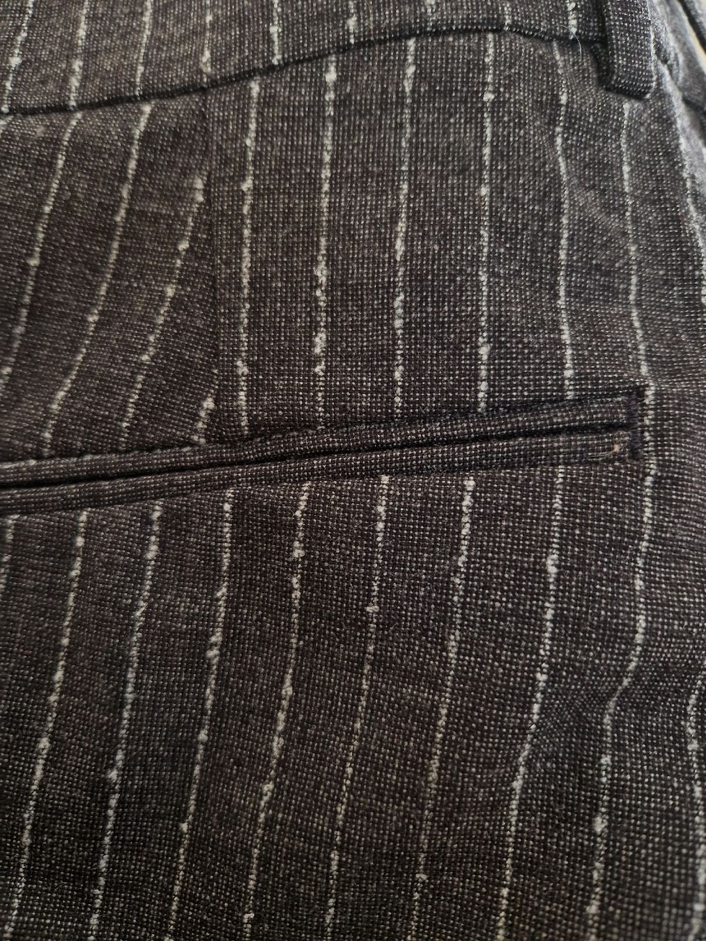 Pantaloni: pantaloni Eleventy firstclass originali – Usato da Arbedo venduto da Gyn 3