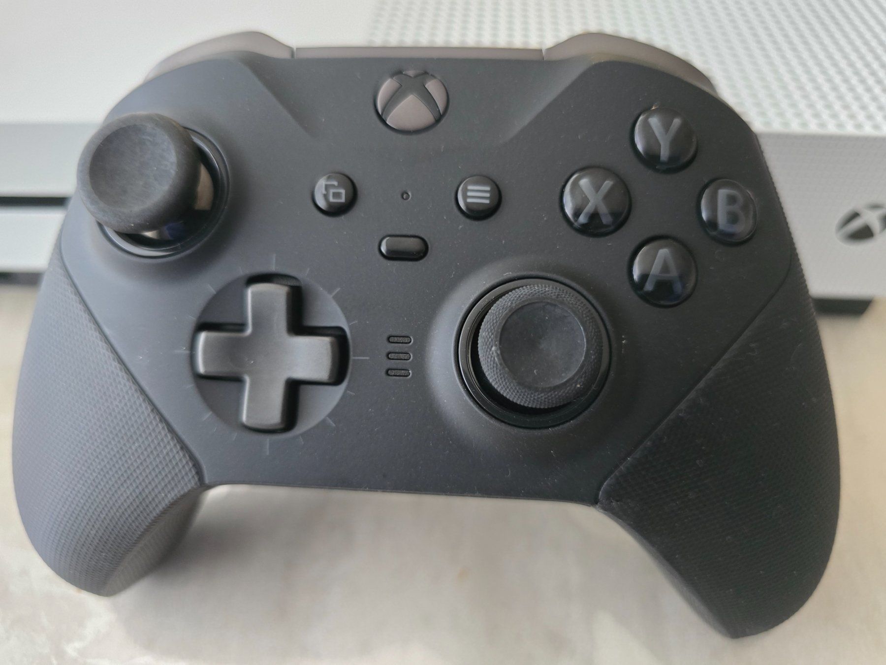 Microsoft Controller: Xbox Elite 2 Wireless Controller Series 2 – Usato da Basel venduto da Zait