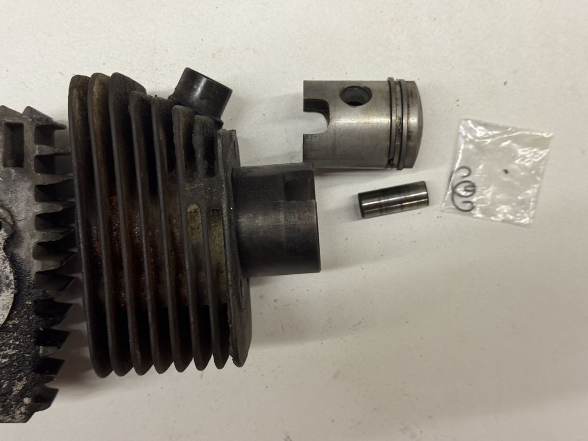Piaggio Mofa-Ersatzteile: Piaggio Si Zylinderkit 12mm – Gebraucht aus Dietwil von Armi1973 3