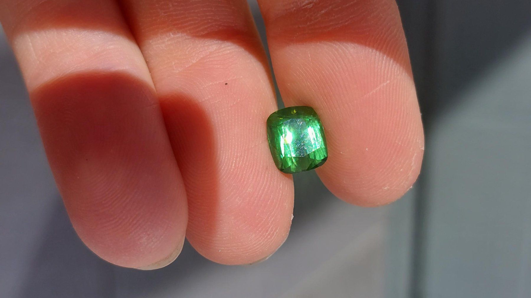 Pietre preziose: 2.4ct Green Tourmaline – Nuovo (secondo la descrizione) da Bévilard venduto da Yougems 2