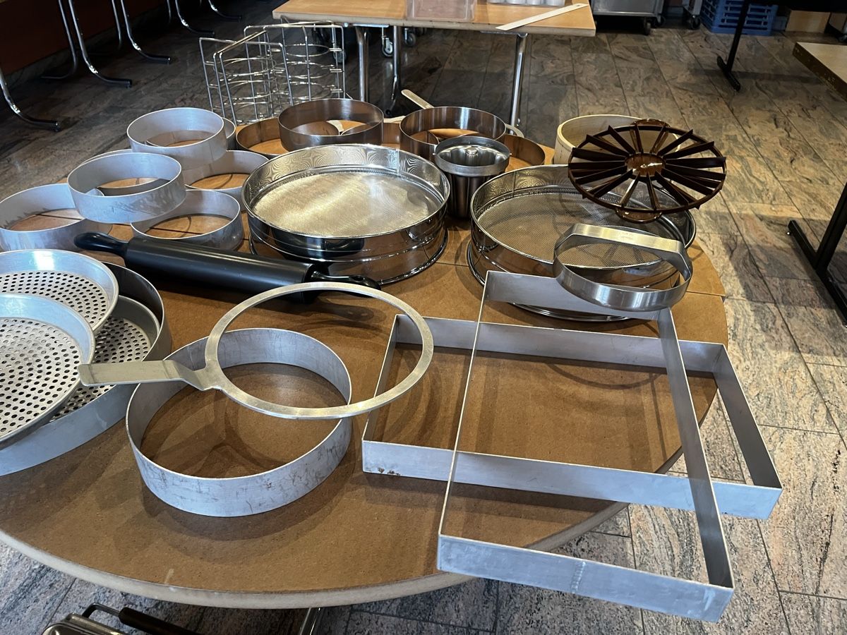 Komplettküchen: 30 Teiliger Dessert Lot – Gebraucht aus Dittingen von Cervolino77 3