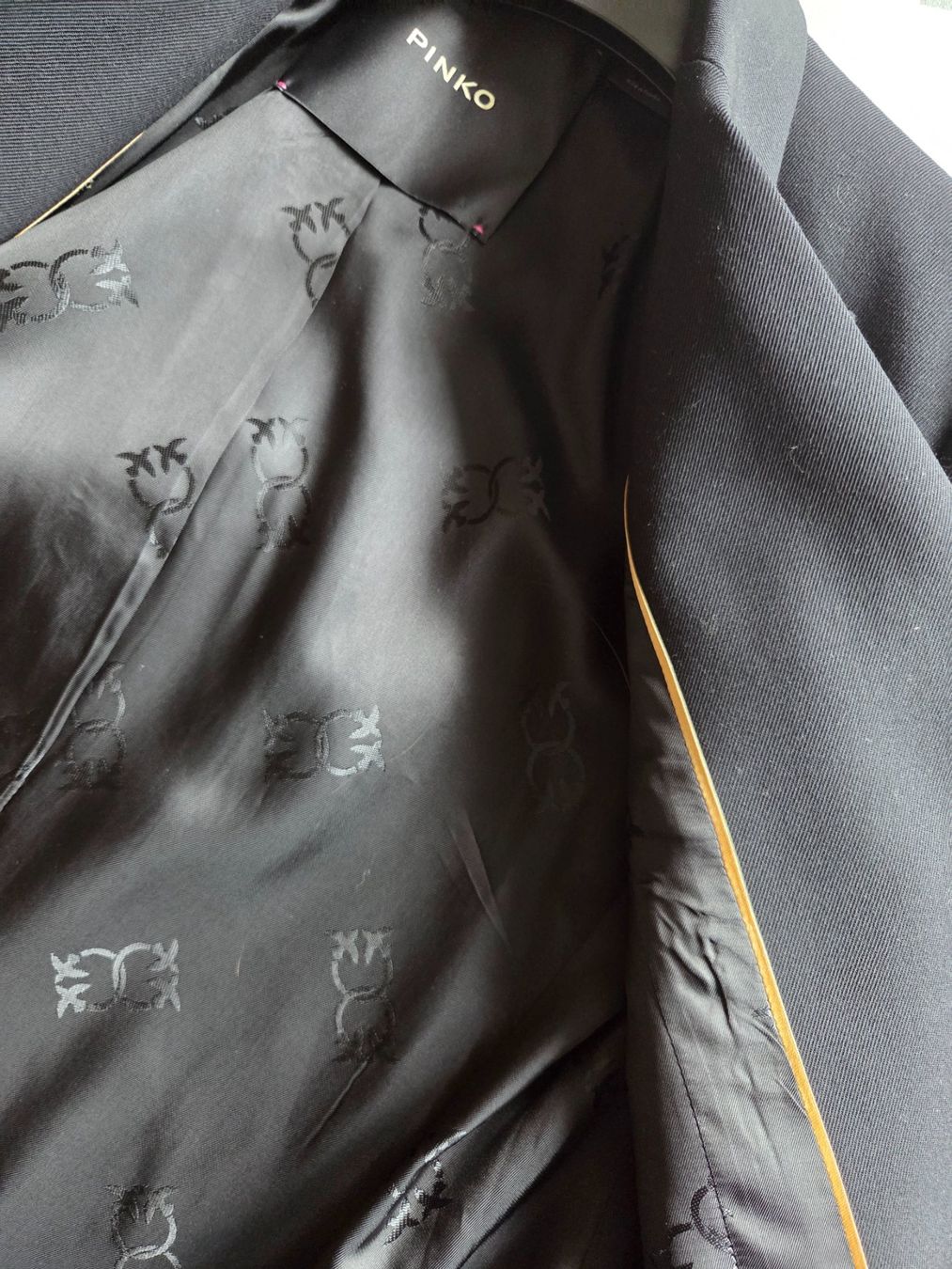 Pinko Completi & Tailleur: Anzug von Pinko – Usato da Küsnacht ZH venduto da jit_gf8k 4