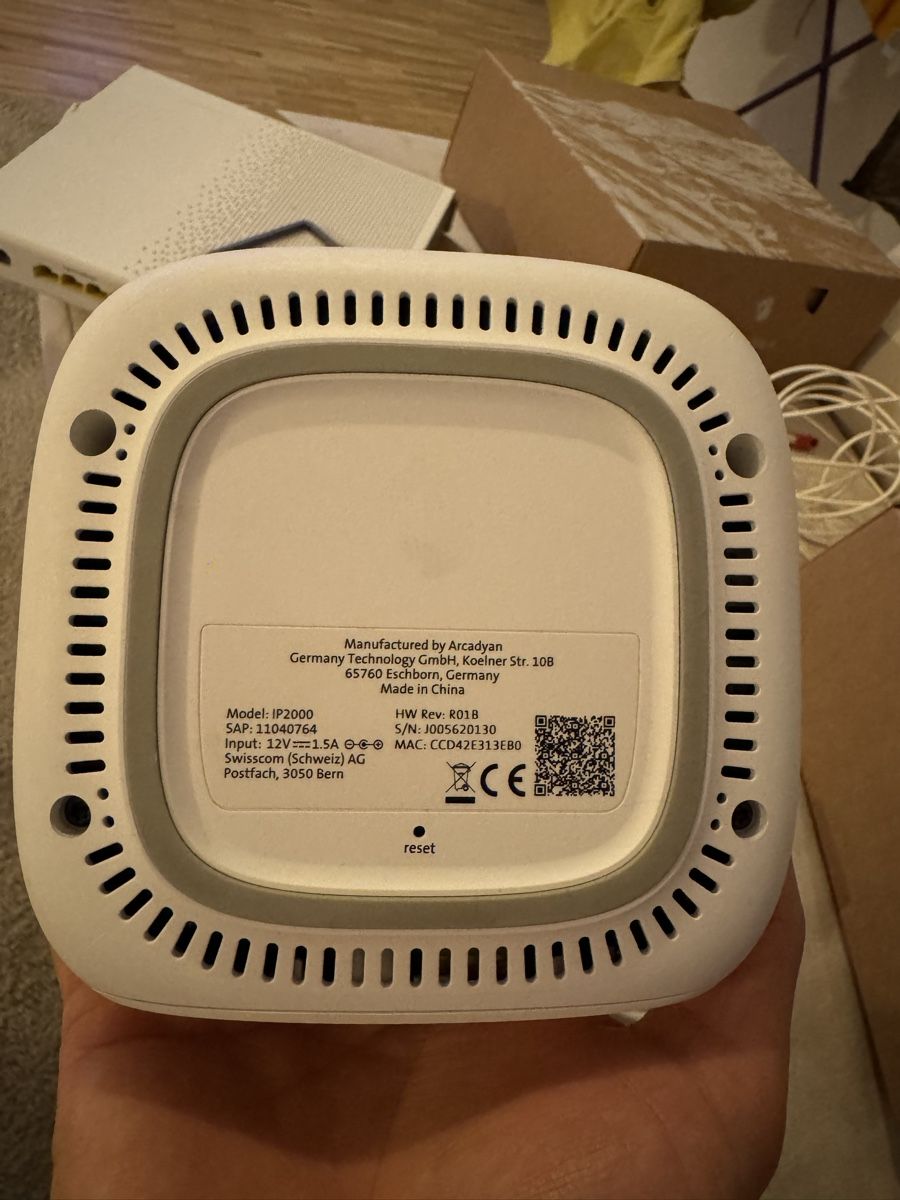 Swisscom Modem & Router: Swisscom Internet Box 4 + TV Box 21 Bundle – Usato da Baar venduto da Tailanjet 2