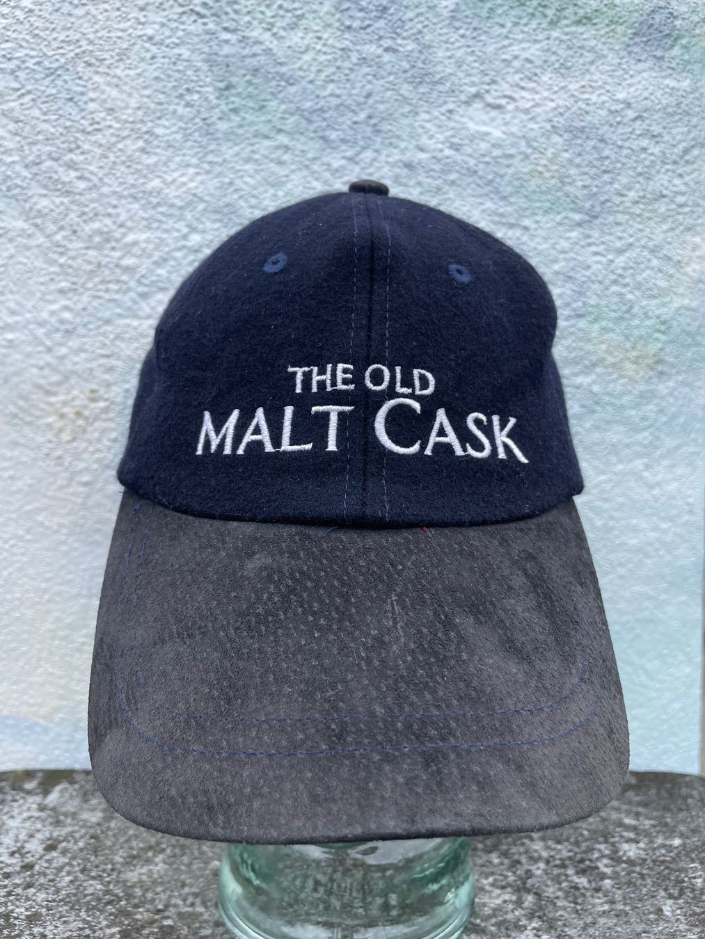 Copricapi, berretti & cappellini: Vintage Y2K Cap Whisky Old Malt Cask Wool Leather visor – Usato da Zürich venduto da le_souk