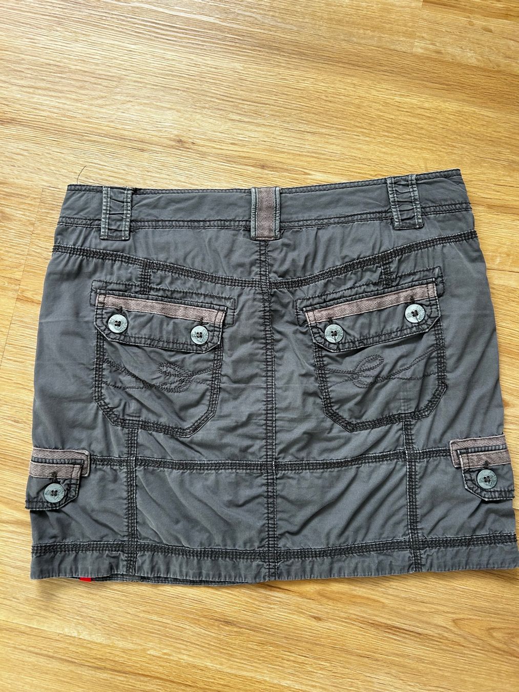 Esprit Gonne: EDC by Esprit Minirock, dunkelgrau, Gr. 38 – Usato da Romanshorn venduto da aucksee1303 3