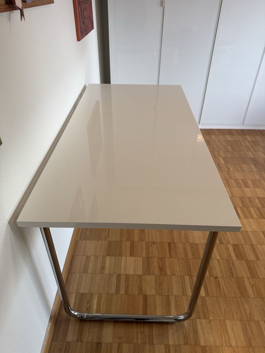 Schreibtische: Pult weiss hochglanz – Neu (gemäss Beschreibung) aus Therwil von Knoespli1 3
