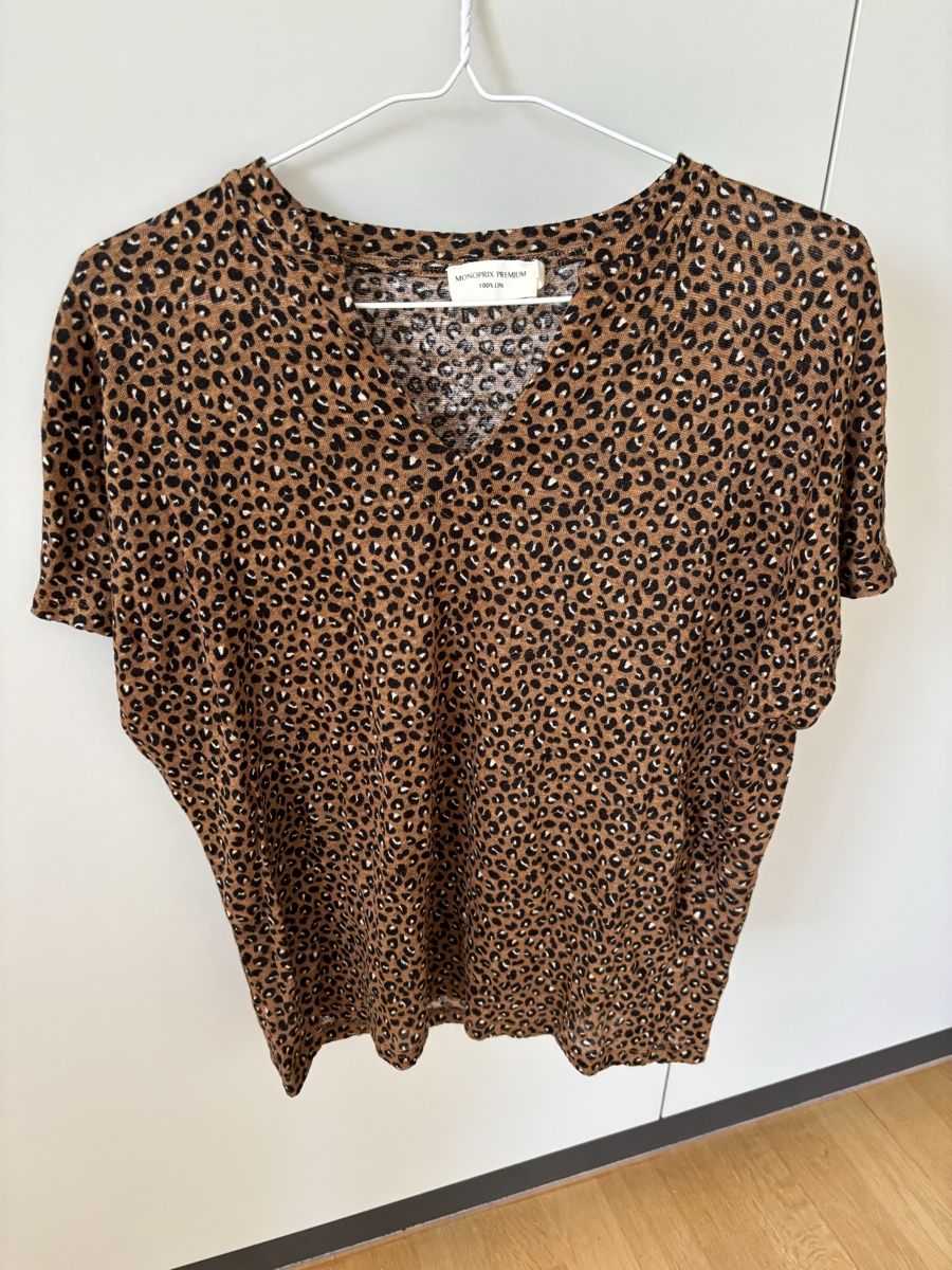 T-Shirts: Monoprix Leopard T-shirt S Linien/lin – Gebraucht aus Fribourg von dafral
