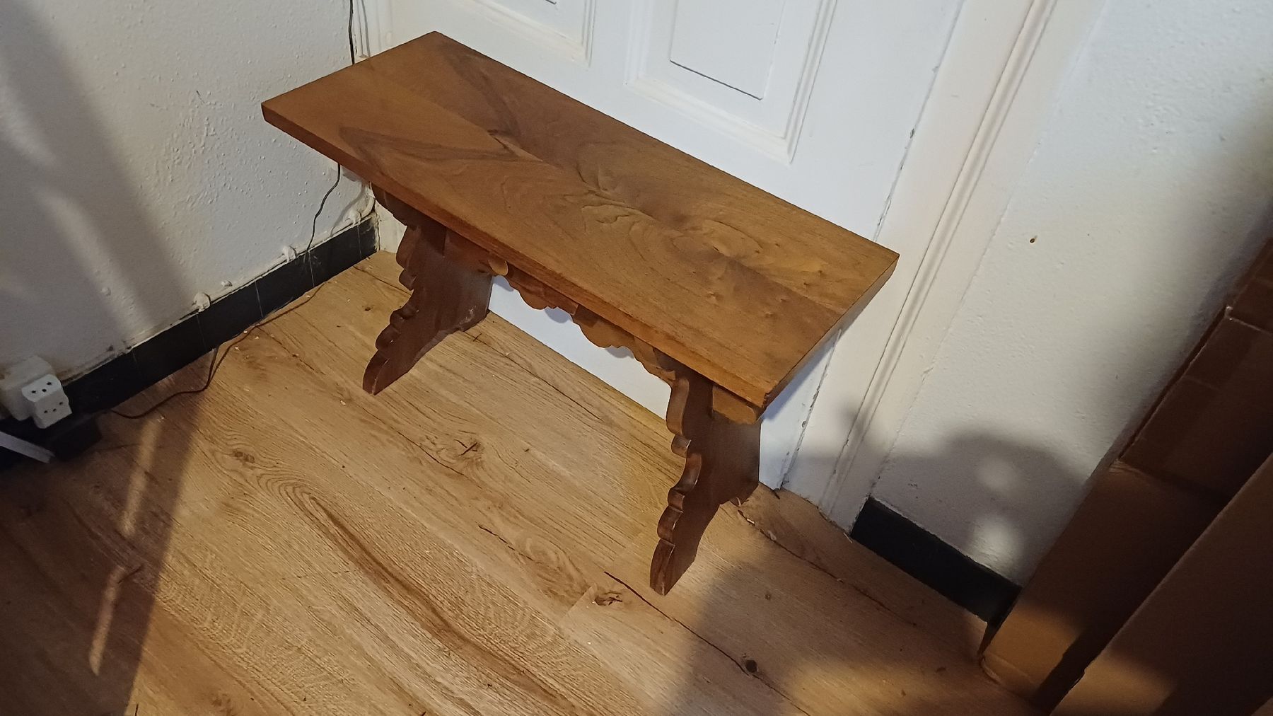 Articoli in legno: Schönes Bänkli In Nussbaumholz – Usato da Flawil venduto da Pinkmalibu 7