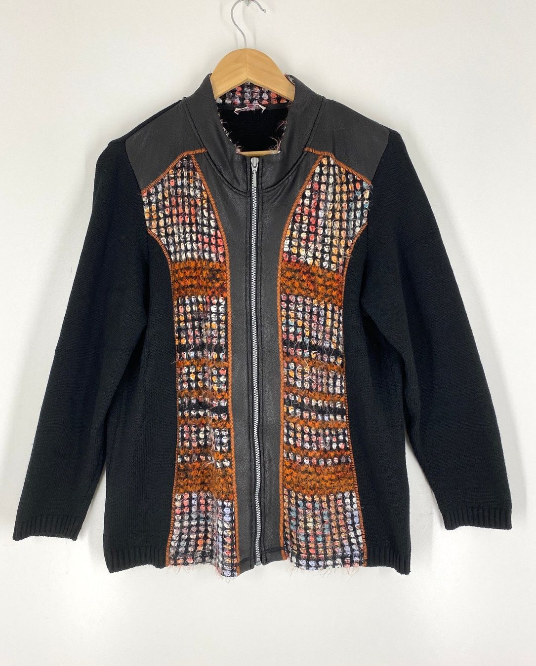 Giacche: Strickjacke mit Reissverschluss, Grösse 42 – Usato da Mülligen venduto da Chleeblatt1941 1