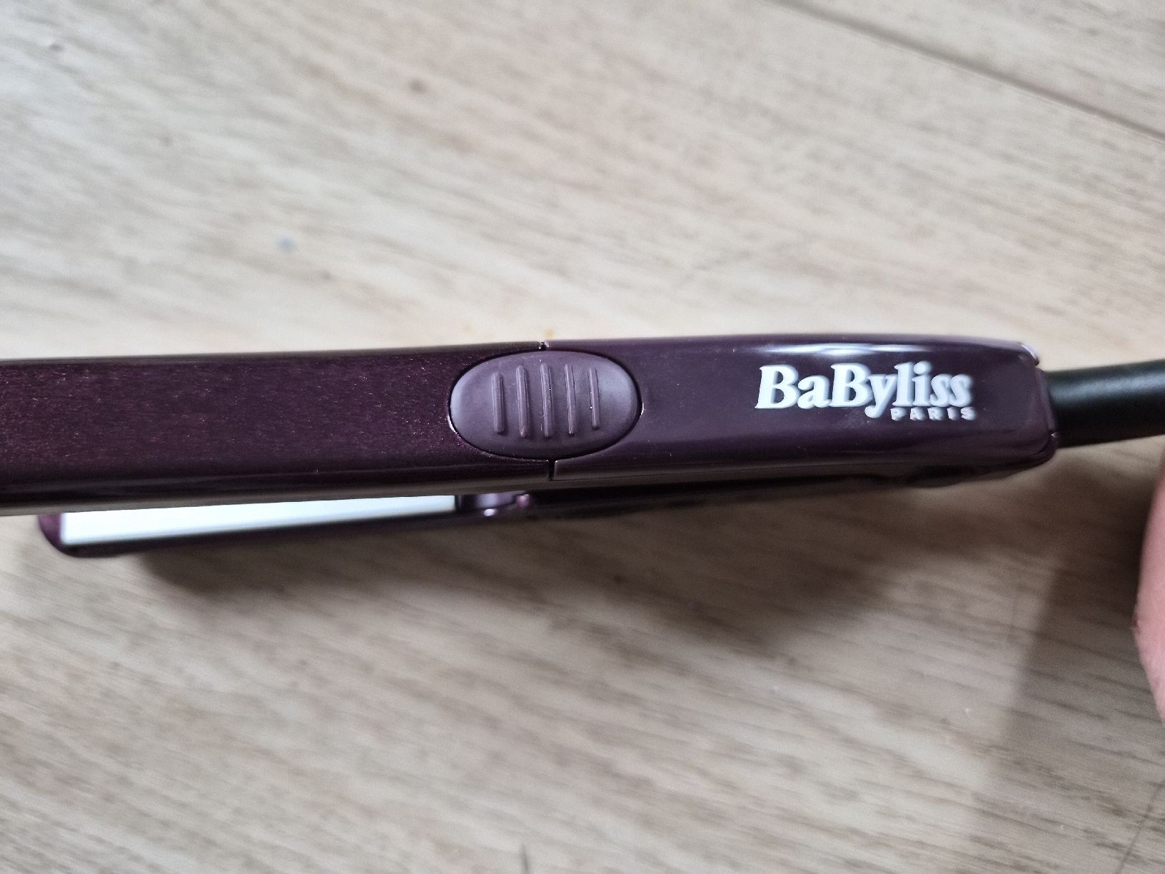BaByliss Lockenstäbe & Haarglätter: Lisseur BaByliss Paris, format compact, couleur violette – Gebraucht aus La Joux FR von car_ck96 2