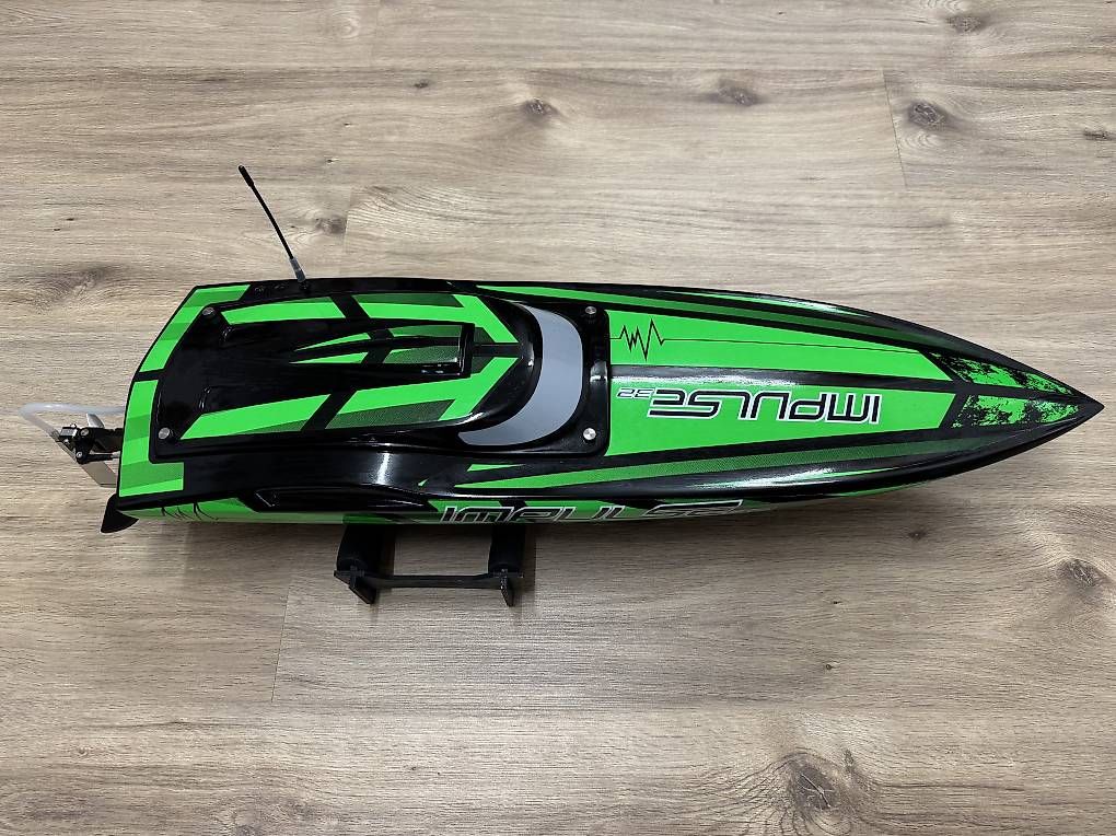 Modellismo RC: ProBoat Impulse 32" Brushless Deep-V ARTR Modell Rennboot – Usato da Biberstein venduto da Michael_1982 4