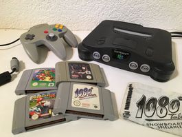 ​Nintendo 64 Set: Konsole + Controller + 4 Top-Spiel Mario