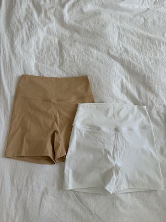 2er Set: Sport-Shorts in Beige & Weiss, Grösse M