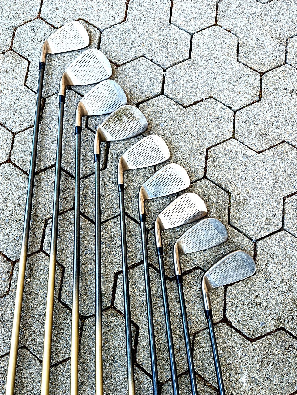 Mazze & Set: Golfschläger-Set Eisen und Wedges. Yonex mit Graphitschaft – Usato da Uetikon am See venduto da Tomarrani