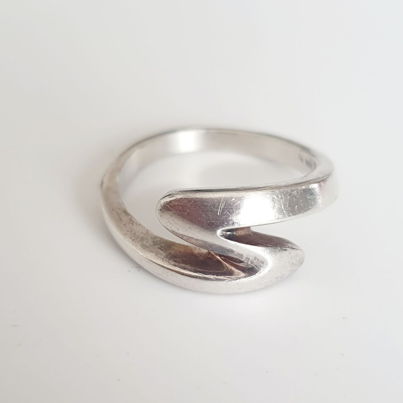 Ringe: Zeitloser moderner Statement-Schmuck Silber Ring 925 Gr 18,4 – Gebraucht aus Kreuzlingen von Wunderkiste123 4