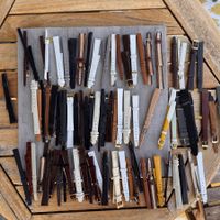 Konvolut von 80 Uhrenarmbändern Damen