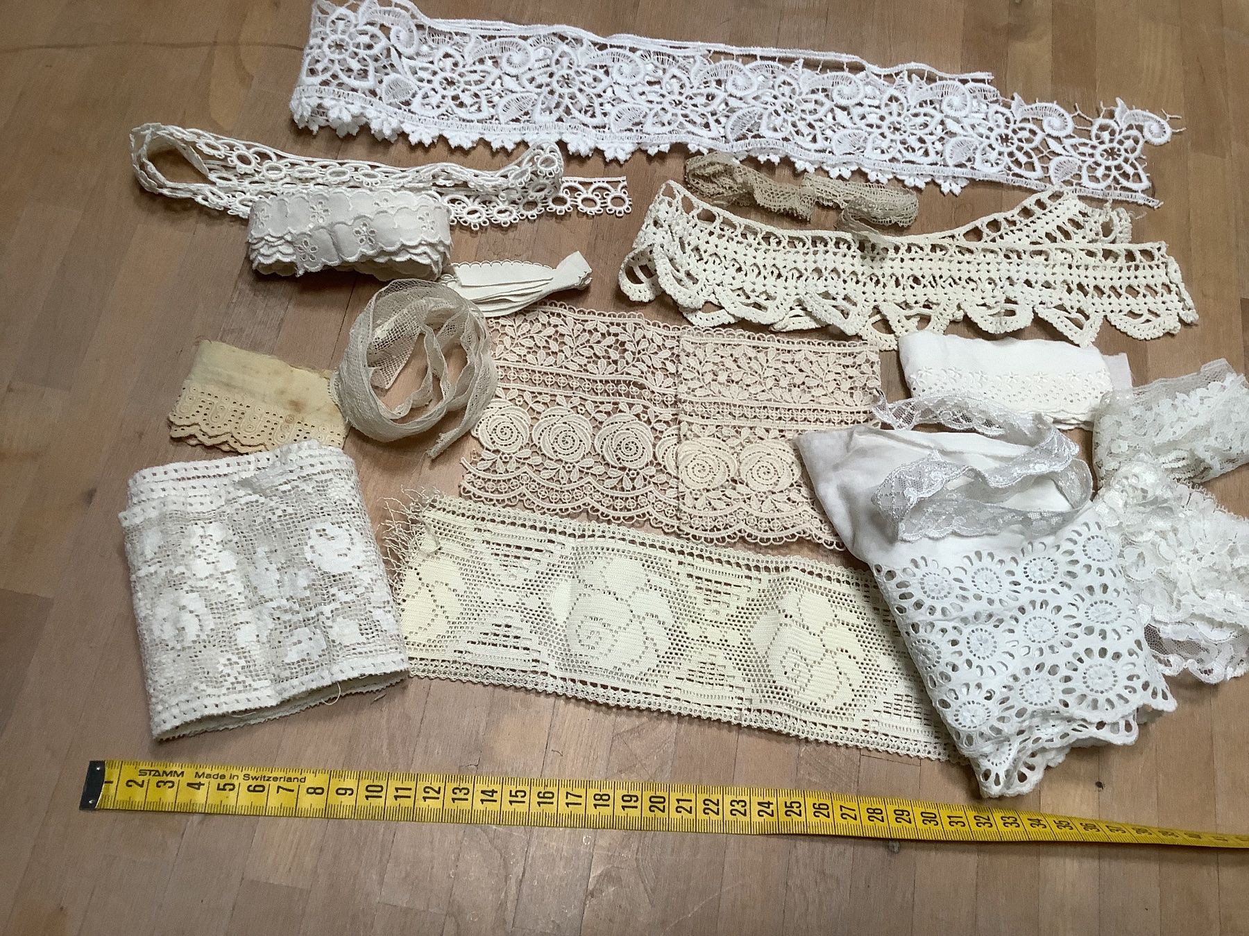 Tissus: Vintage Spitzen gemischt – Neuf (Voir description) à Winterthur par Beat8344 4