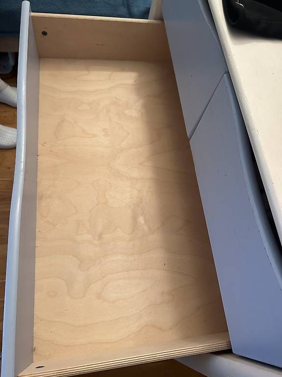 Cassettiere: Commode pour bébé – Usato da Plan-les-Ouates venduto da Kiss-bodolay 3
