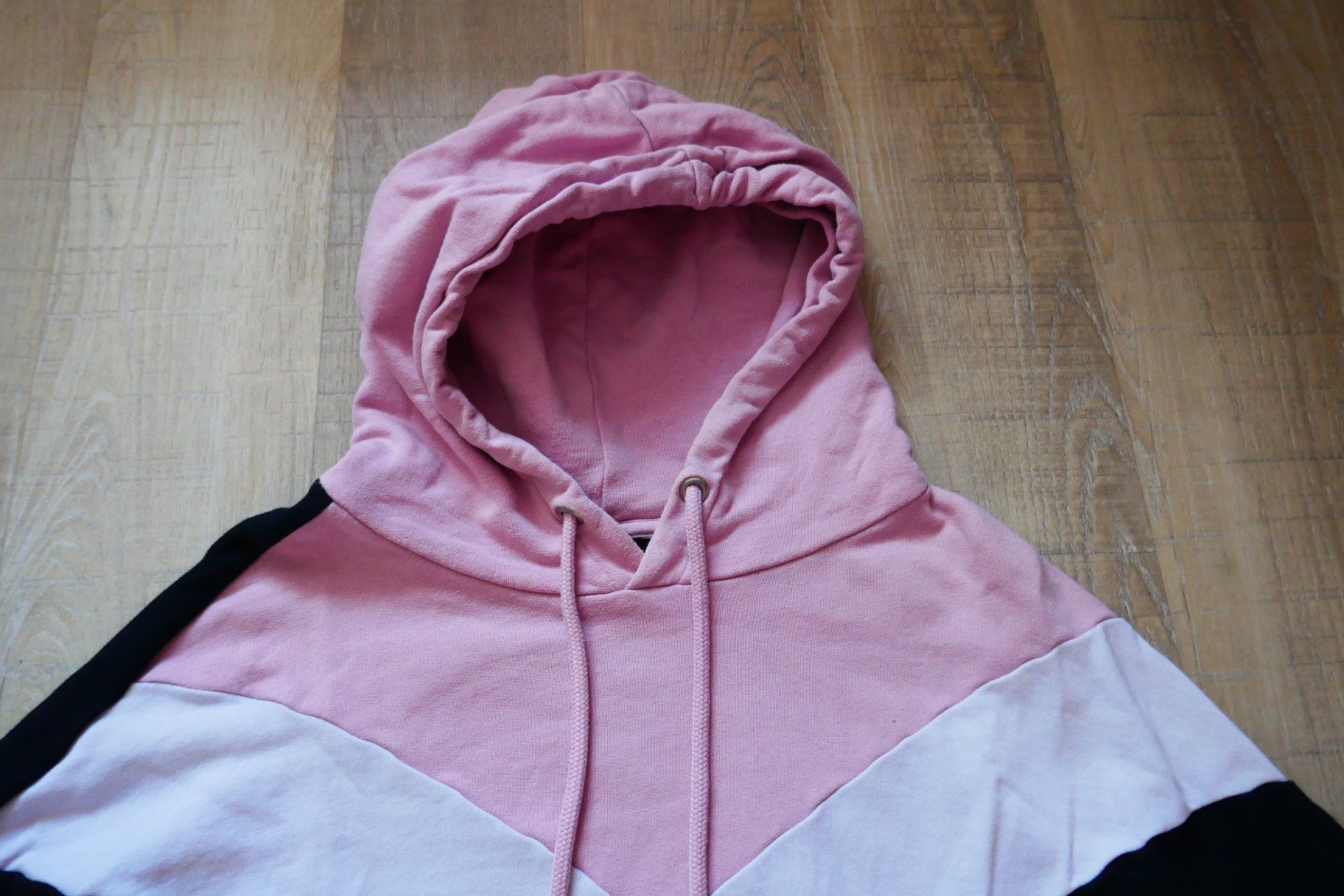 Maglioni & Felpe: Kapuzenpullover, Pullover Baumwolle, ca. Gr. M/L – Usato da Port venduto da uzuku 5