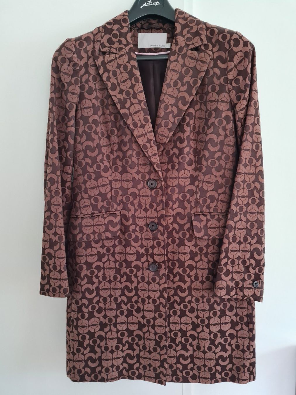 More & More Giacche: LANGER BLAZER JACKETT GR. 40 MORE & MORE – Usato da Steg im Tösstal venduto da goldlionfree
