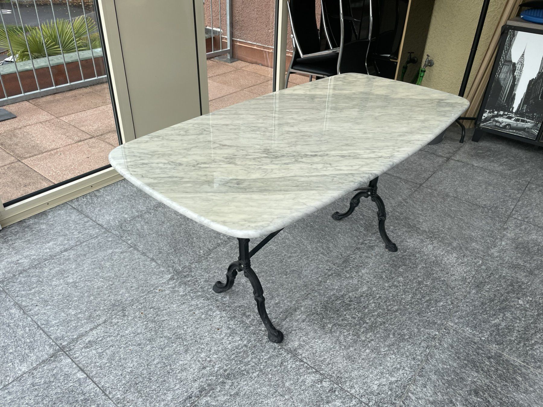 Tables: Table avec plateau en granit – D'occasion à Mont-sur-Lausanne par cha_wf5w 1