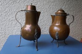 2 antike Kupferkannen