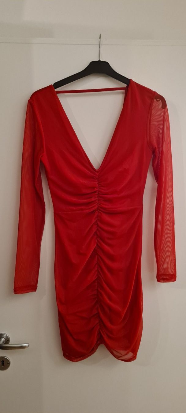Vestiti: Elegantes rotes Kleid – Usato da Glattpark(Opfikon) venduto da ejo_m8fr 1