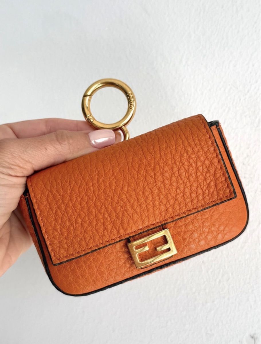 Fendi Borse da donna: FENDI Micro Baguette Leder Mini Bag charm Neu Orange – Nuovo e nell'imballaggio originale da Castagnola venduto da BlondiePosh 1