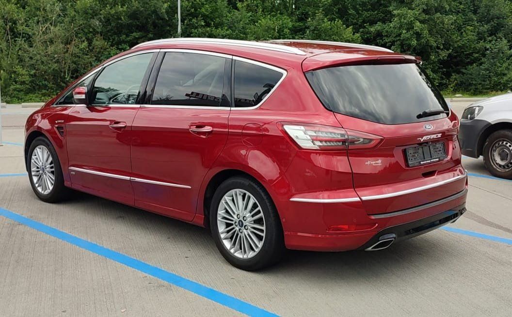 Ford Autos: Ford S-Max 2.0 TDCi AWD Vignale 7 Plätzer – Gebraucht aus Läufelfingen von noooby 1