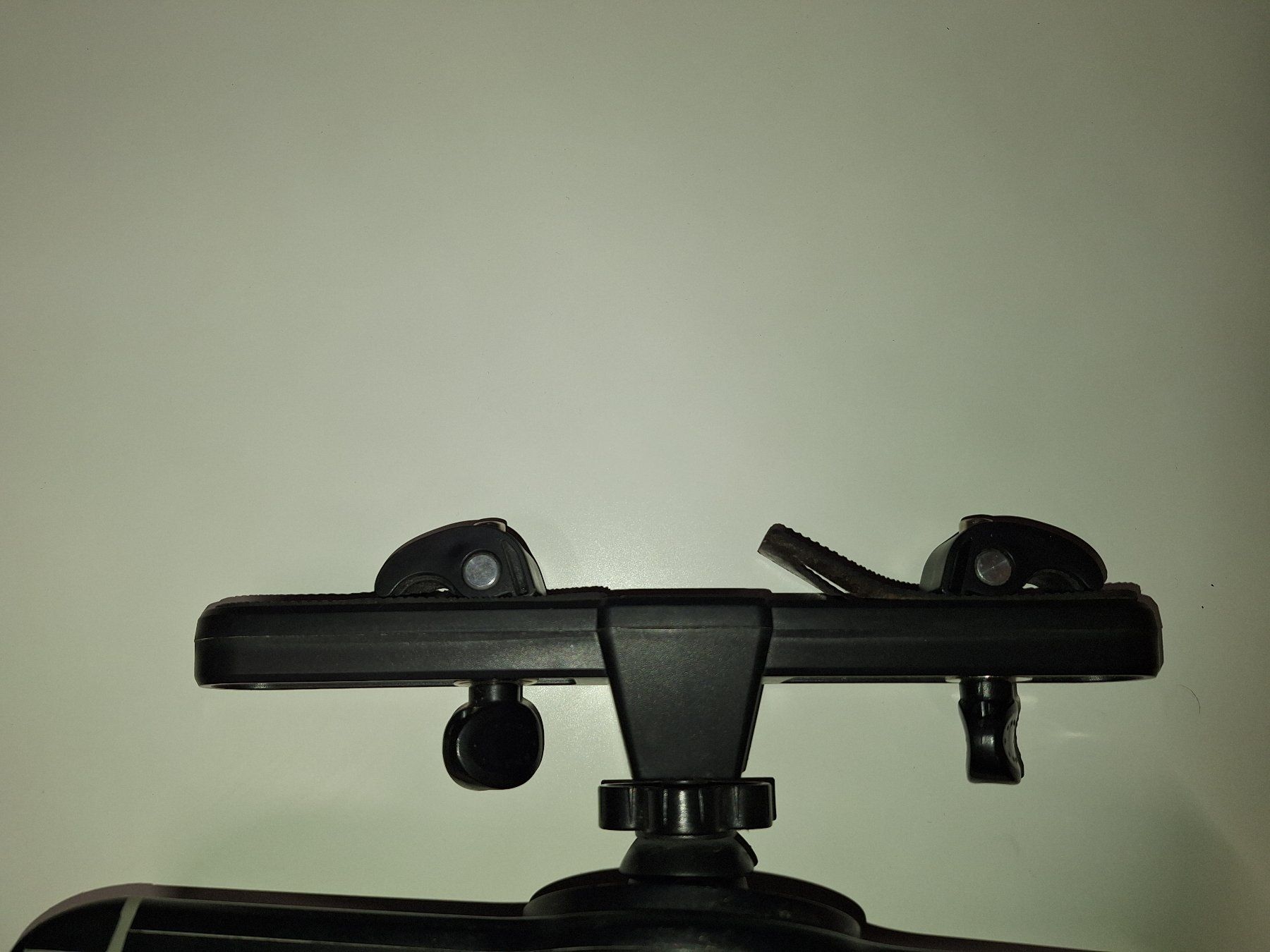Staffa per monitor: Caliber CNC16 Auto-Tabletthalterung – Usato da Oey venduto da Pk83 1