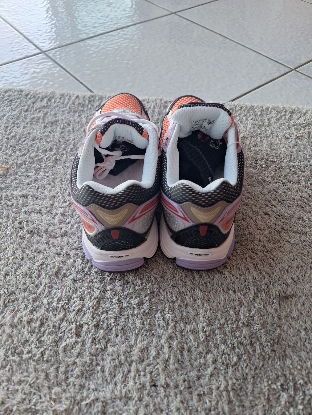 Saucony Scarpe da uomo: saucony omni 9 – Nuovo e nell'imballaggio originale da Corcelles NE venduto da joh_9vj9 2