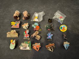 Diverse Ansteck-Pins mit verschiedenen Retro Motiven